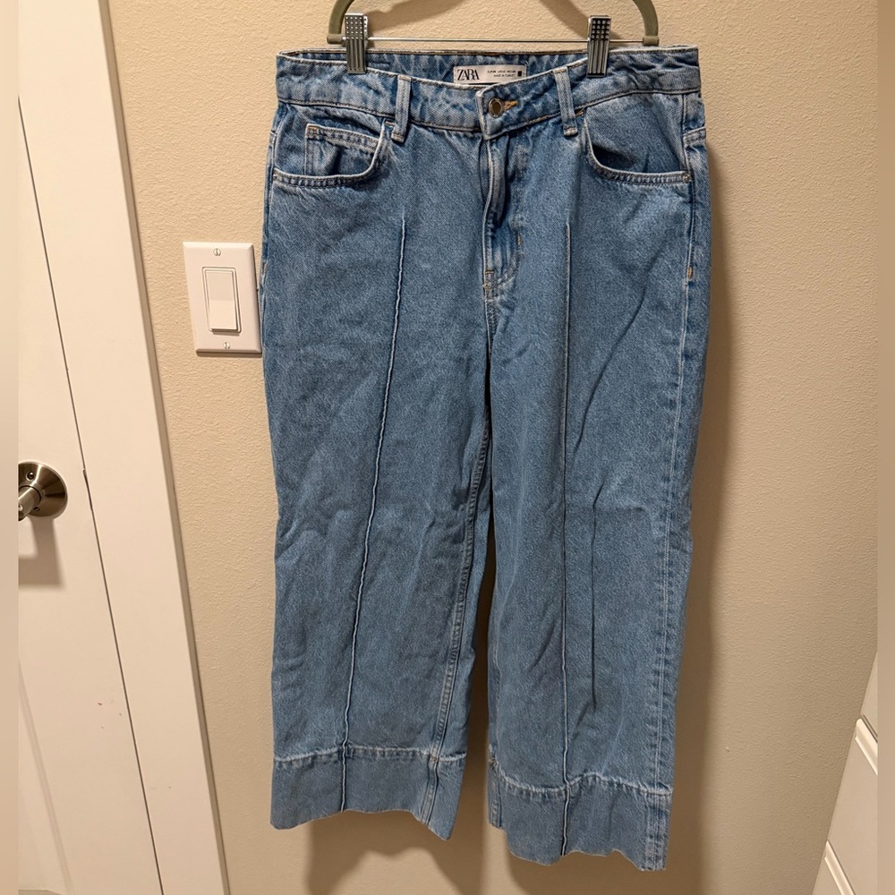 Zara Women's Light Blue Flare Crop Jeans